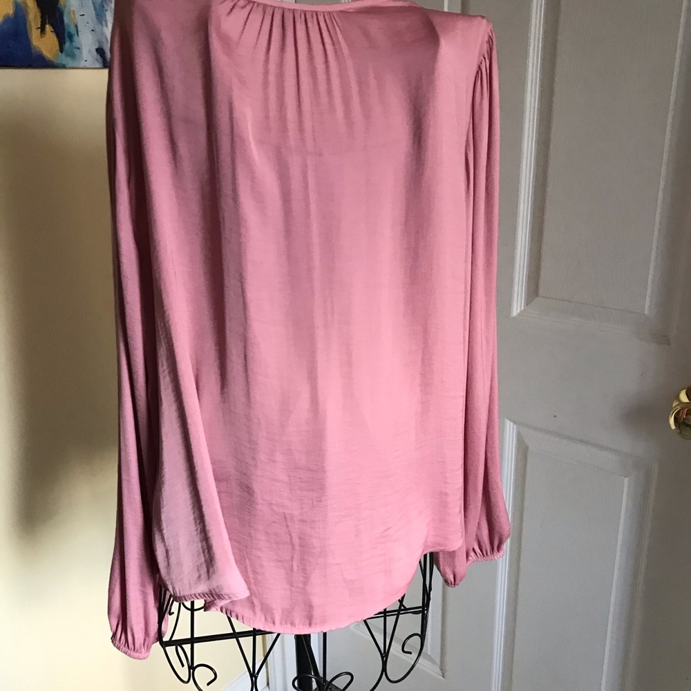 Banana Republic Factory Shirred Tie-Front Dusty Rose Blouse NWT Size Large - Picture 4 of 7